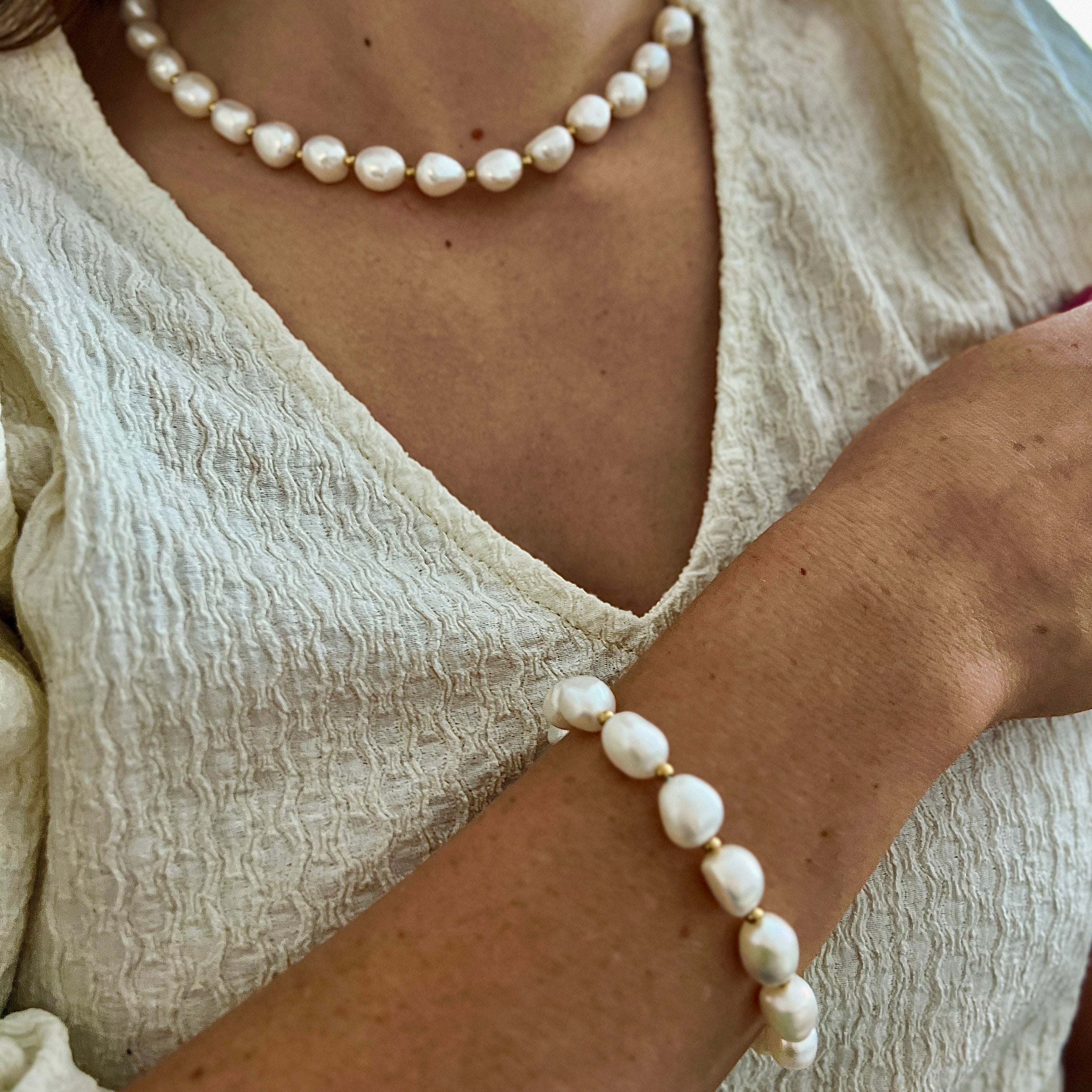 Juliette Baroque Zoetwater Parel ketting Wit met Gouden Accenten