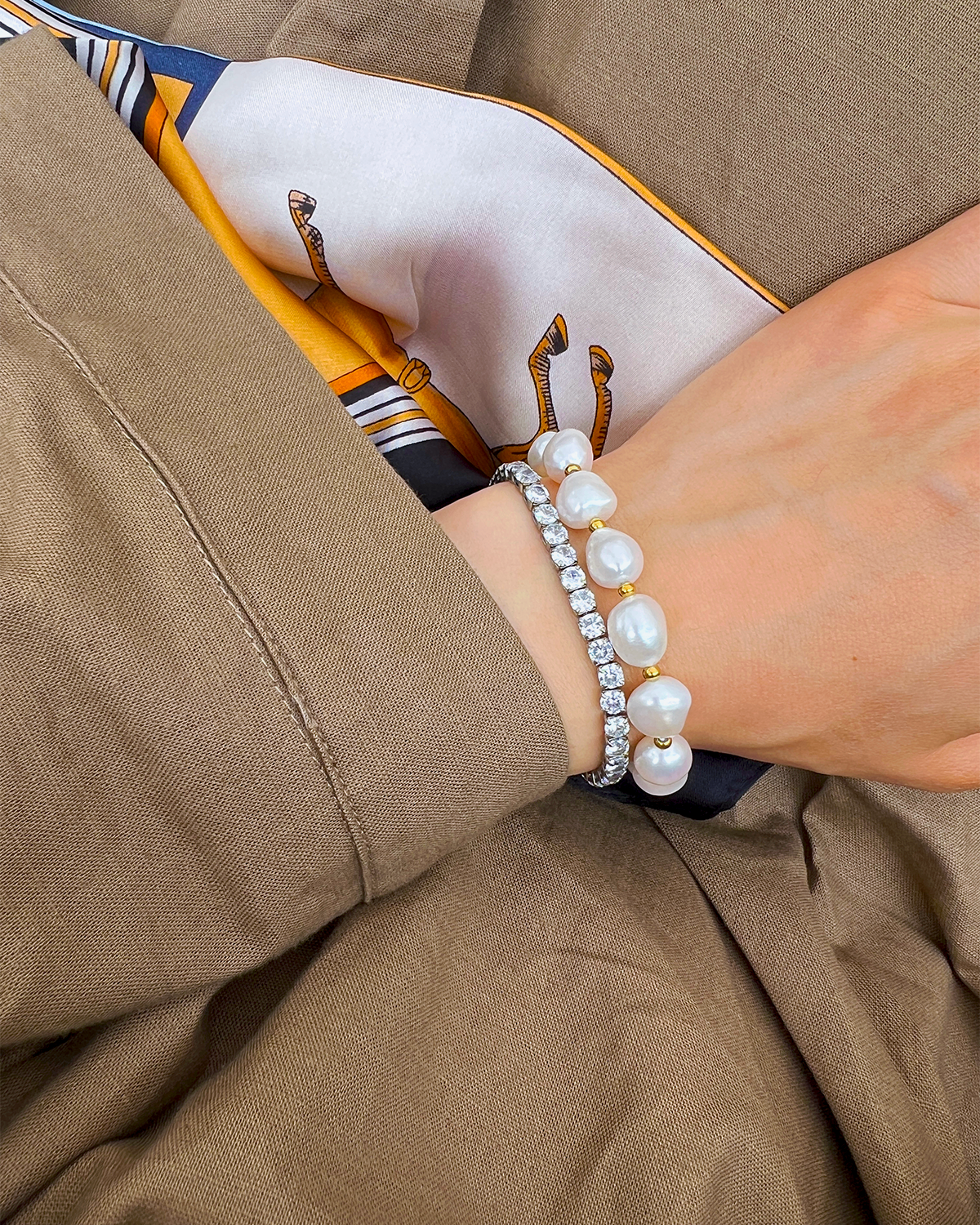 Juliette Baroque Zoetwater Parel Armband Wit met Gouden Accenten